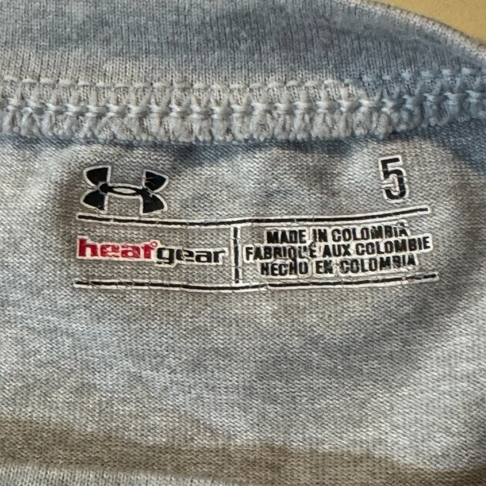 Under Armour‎ HeatGear Girls Graphic Tee Size 5